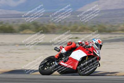 media/Nov-16-2025-Race Pace (Sun) [[8c5fa54630]]/Verified Riders/7-Turn 4 (1155am)/